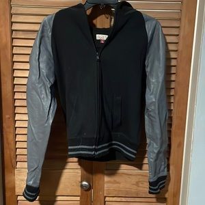 so black and gray hooded jacket, size L